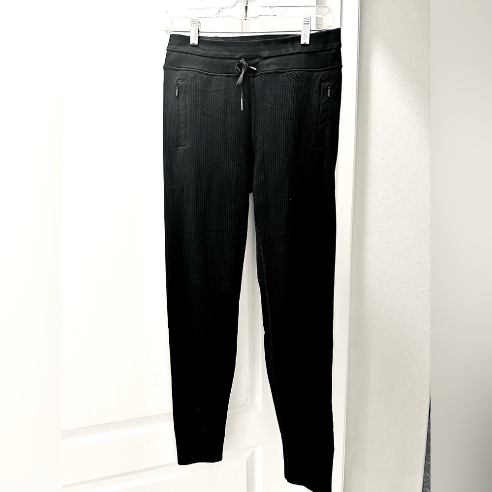 Lululemon Ribbed Black Jogger Size 4